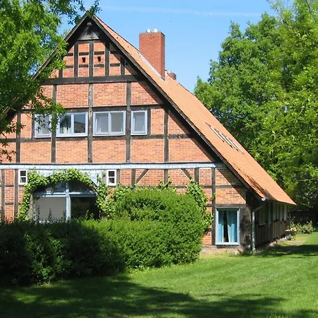 Schwalbennest * Trebel