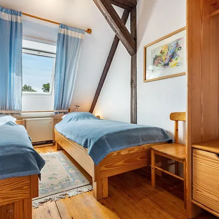 Schwalbennest Apartamento Trebel